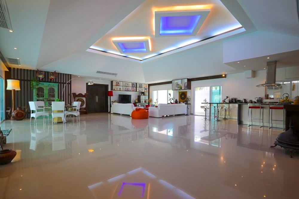 3-BR Family Residence-5