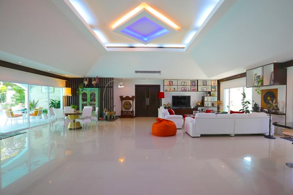 3-BR Family Residence-6