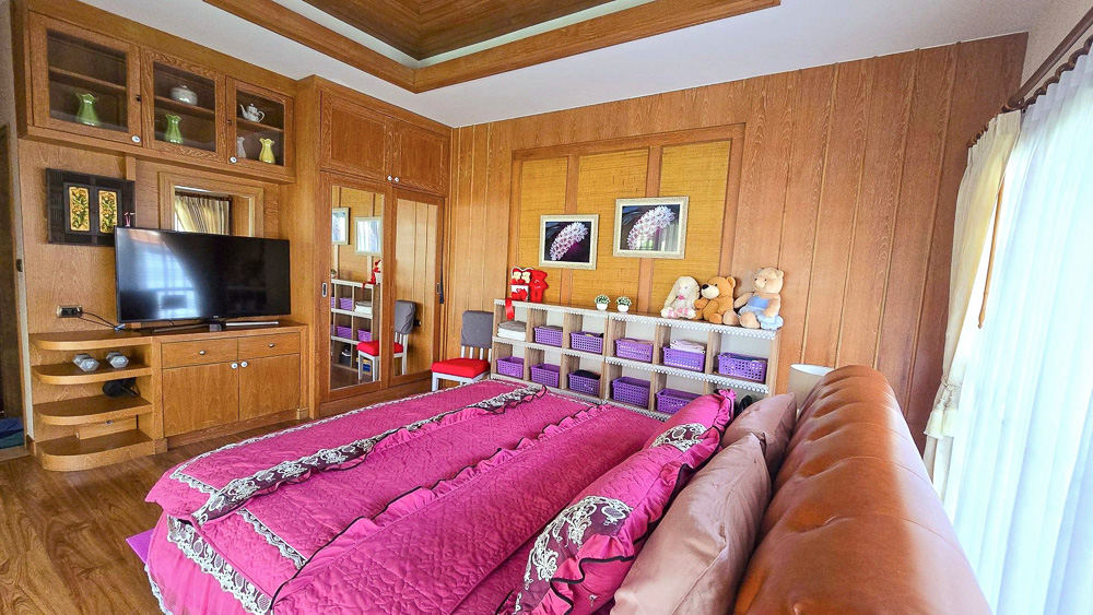 Barina Pattaya 4BR Single-Story House for Sale-12