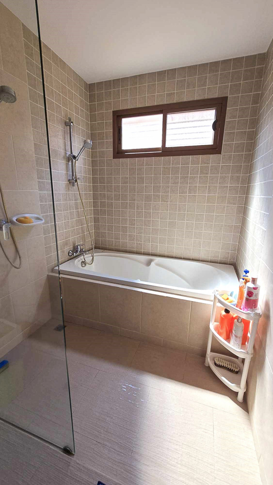 Barina Pattaya 4BR Single-Story House for Sale-2