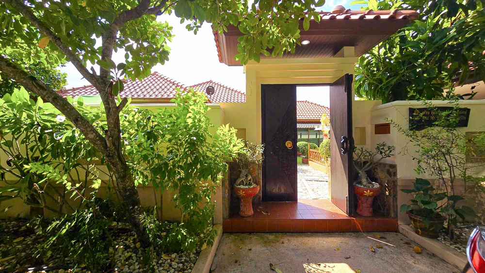 Barina Pattaya 4BR Single-Story House for Sale-7