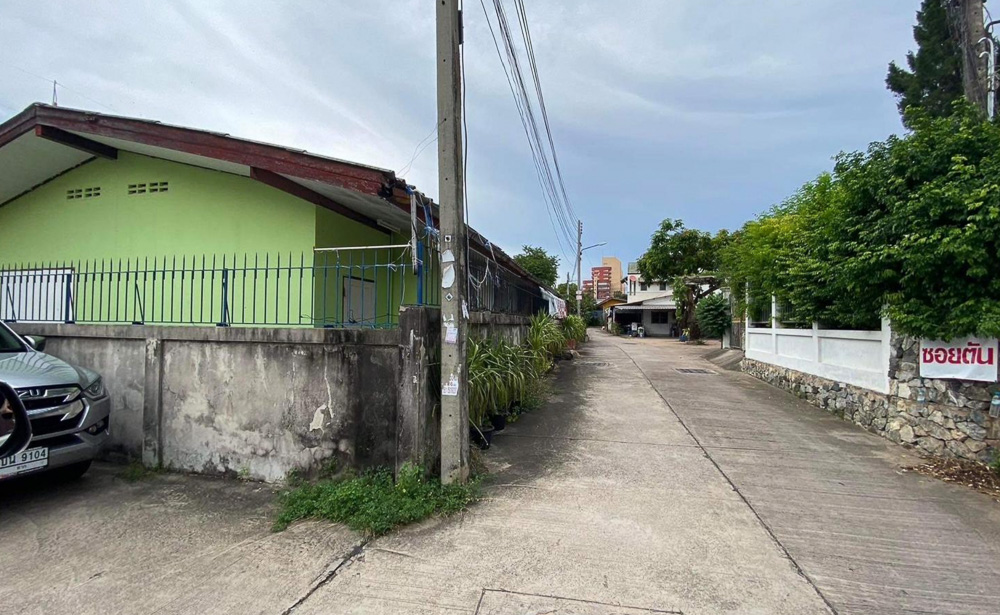 Commercial Red Zone Land for Sale on Thepprasit-4