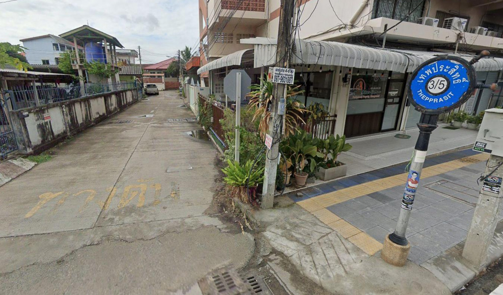 Commercial Red Zone Land for Sale on Thepprasit-5
