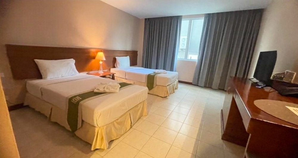 Crown Pattaya Beach Hotel-10