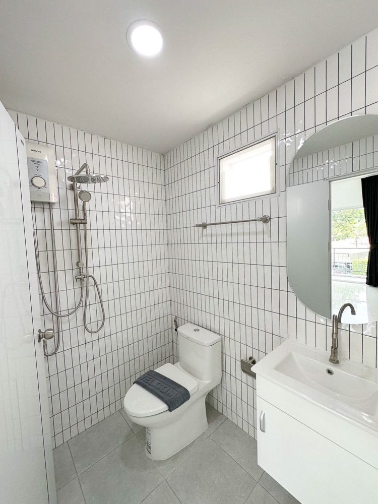 Grand 6-BR Luxury Villa-1