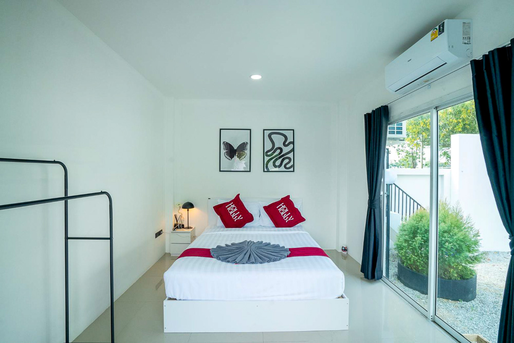 Grand 6-BR Luxury Villa-14