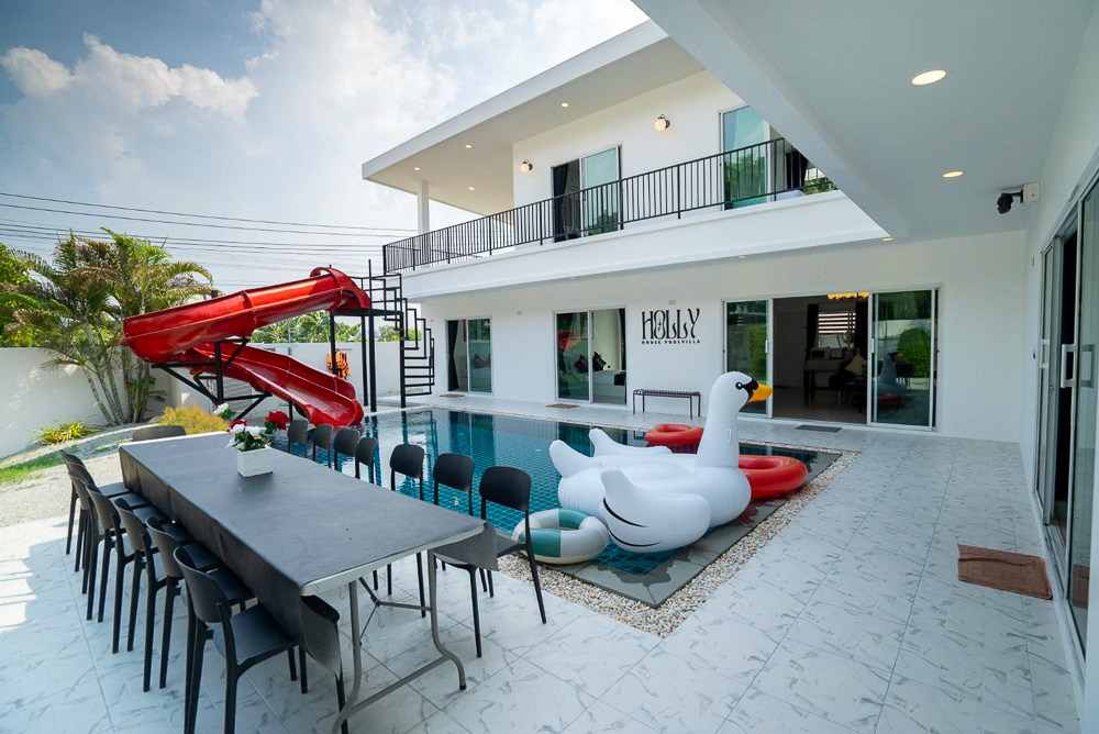 Grand 6-BR Luxury Villa-4