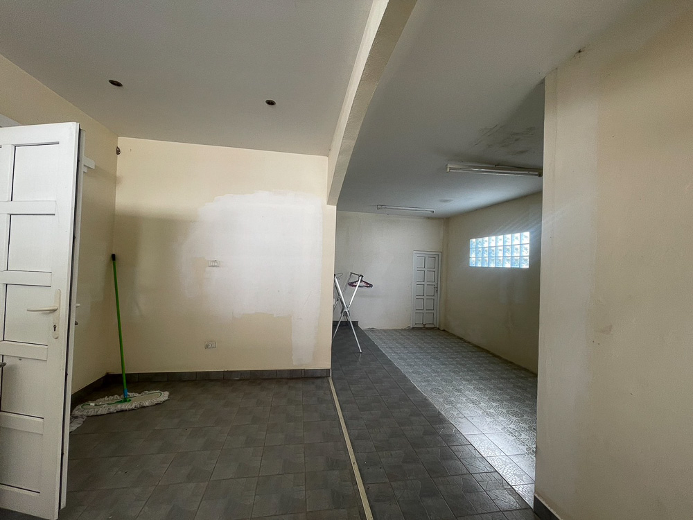 Villa for Sale Close to MIS-16