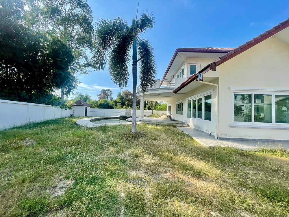 Villa for Sale Close to MIS-2