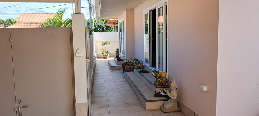 ban-suan-neramit-2-house-for-sale-pattaya-4