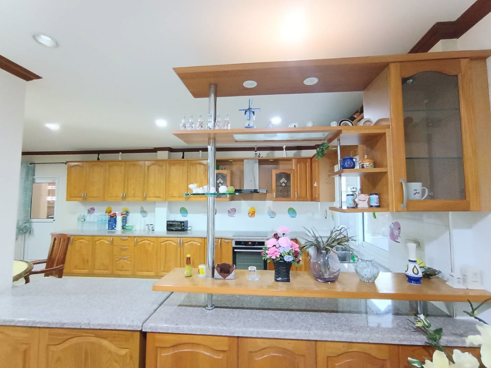 4-BR Detached Villa for Rent in Pattaya-11