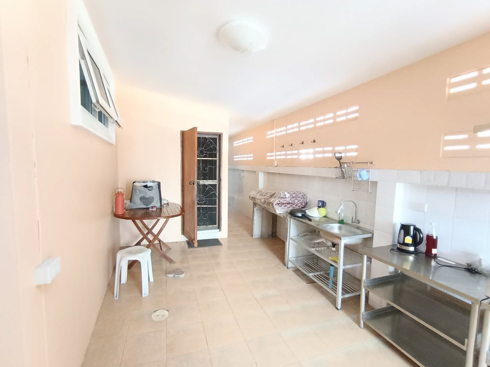 4-BR Detached Villa for Rent in Pattaya-13