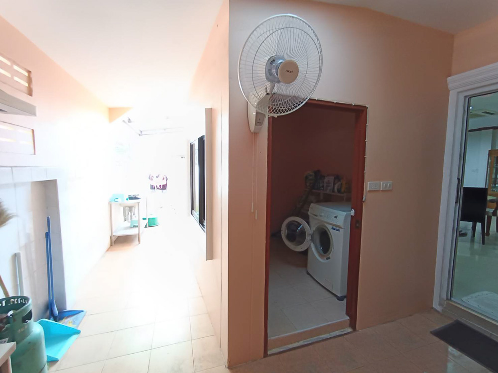 4-BR Detached Villa for Rent in Pattaya-14