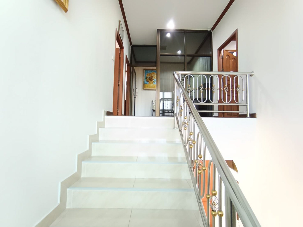 4-BR Detached Villa for Rent in Pattaya-16