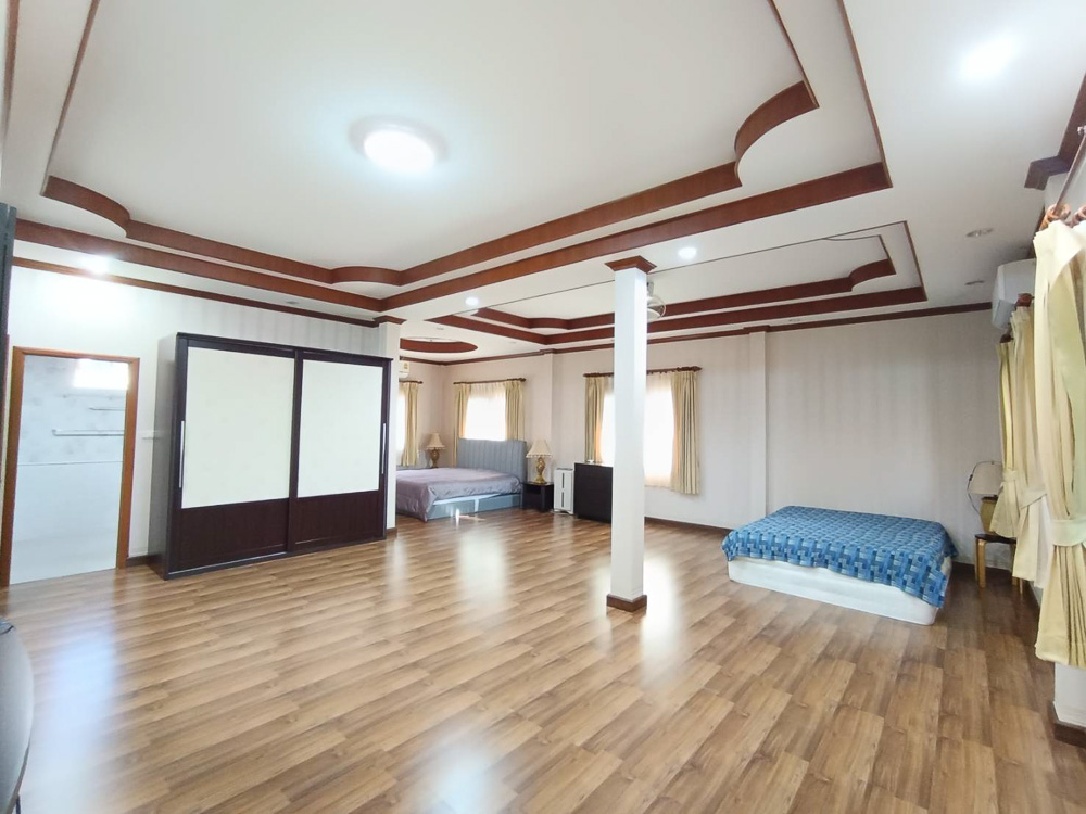 4-BR Detached Villa for Rent in Pattaya-17