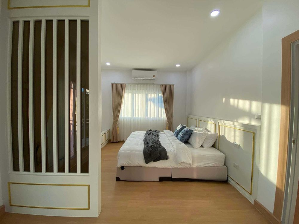4-BR Family Villa for Sale near MIS-18