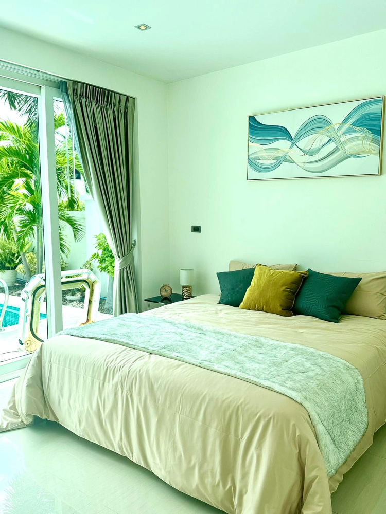 4-BR Modern Villa for Sale in Jomtien-11
