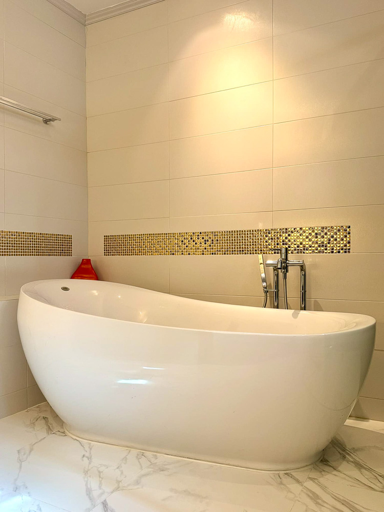 4-BR Modern Villa for Sale in Jomtien-14