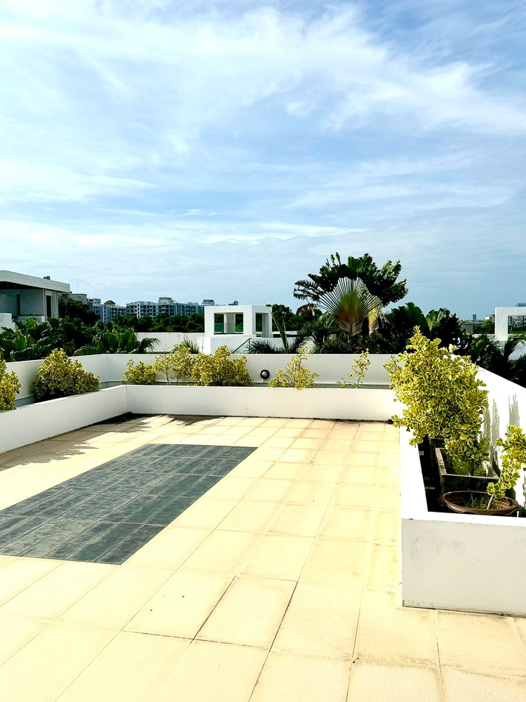 4-BR Modern Villa for Sale in Jomtien-2
