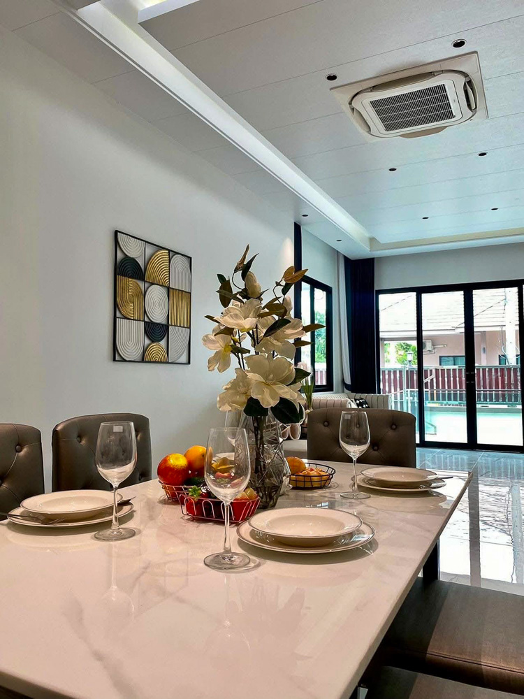 Family Villa for Sale at The Lake-7