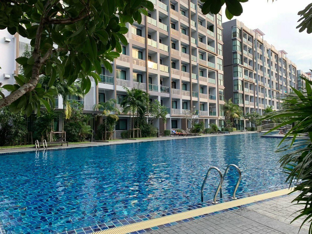 Ground-Floor Studio Condo for Rent-1