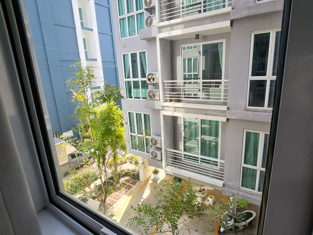 Studio Condo for Rent-8