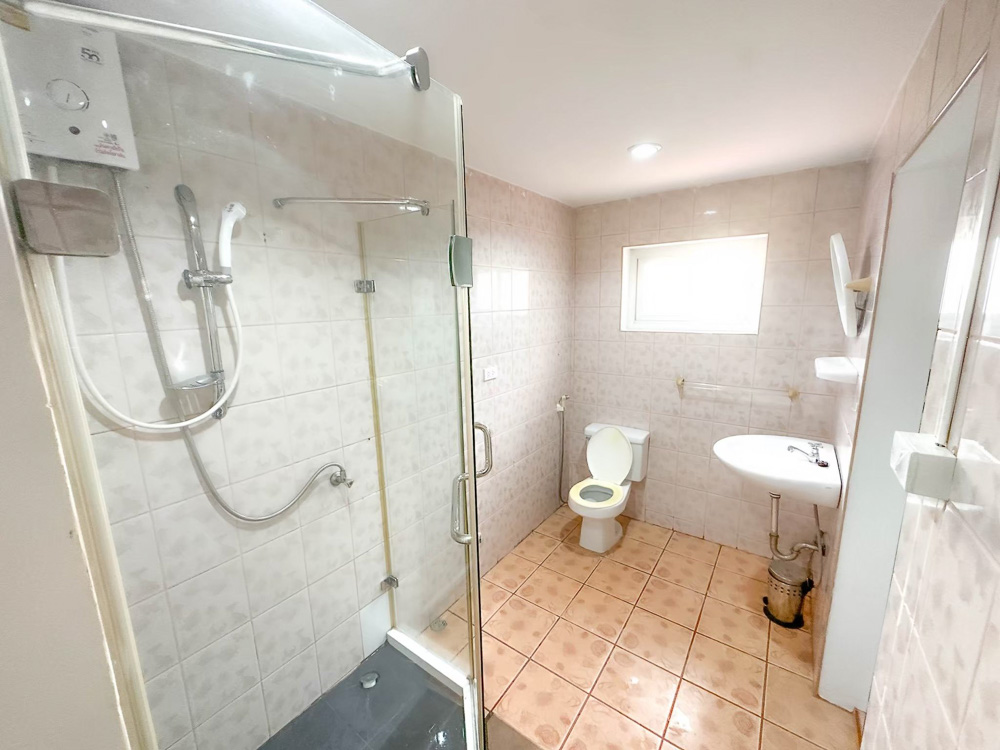 Villa for Rent in Central Pattaya-14