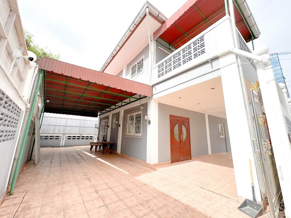 Villa for Rent in Central Pattaya-2