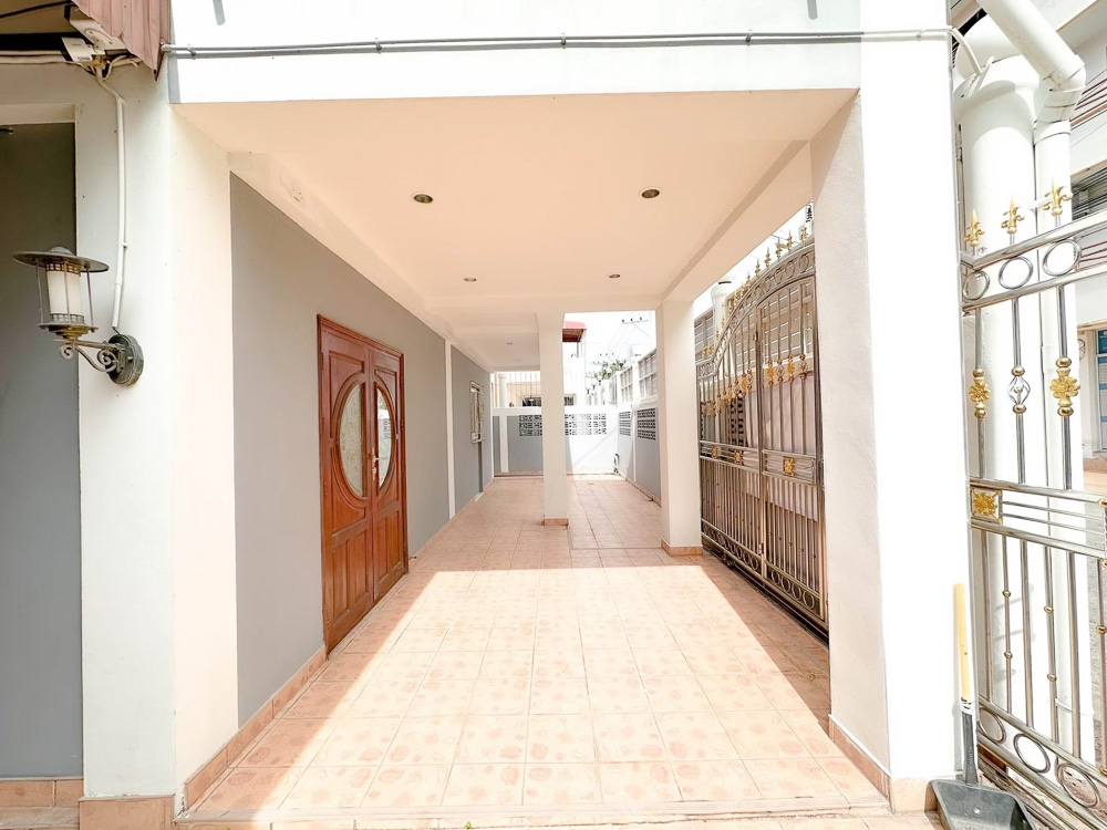 Villa for Rent in Central Pattaya-5