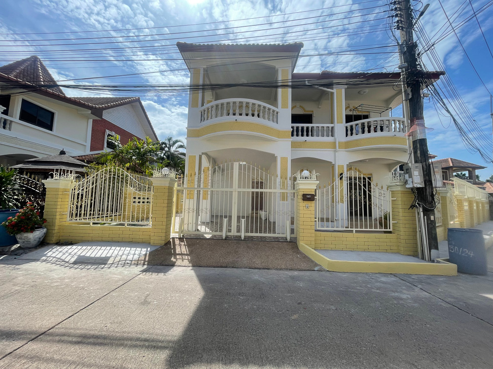 Villa for Rent in South Pattaya-1