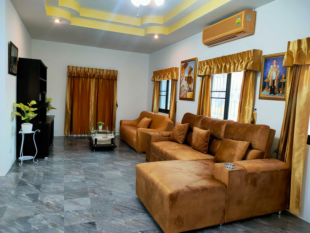 Villa for Rent in South Pattaya-9