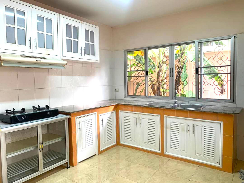 Villa for Sale in Boon Samphan-7