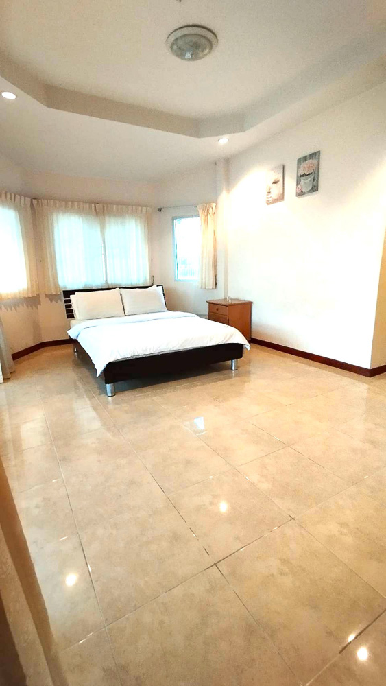 Villa for Sale in Boon Samphan-9