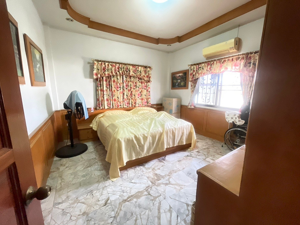 Villa for Sale in Pong, East Pattaya-14