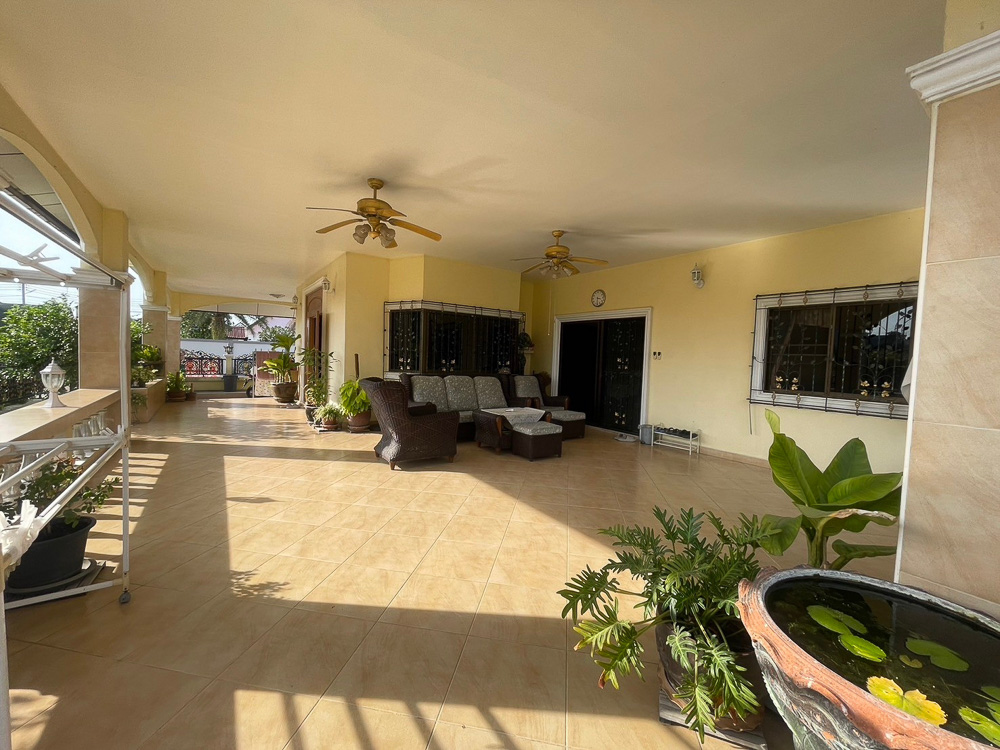 Villa for Sale in Pong, East Pattaya-3