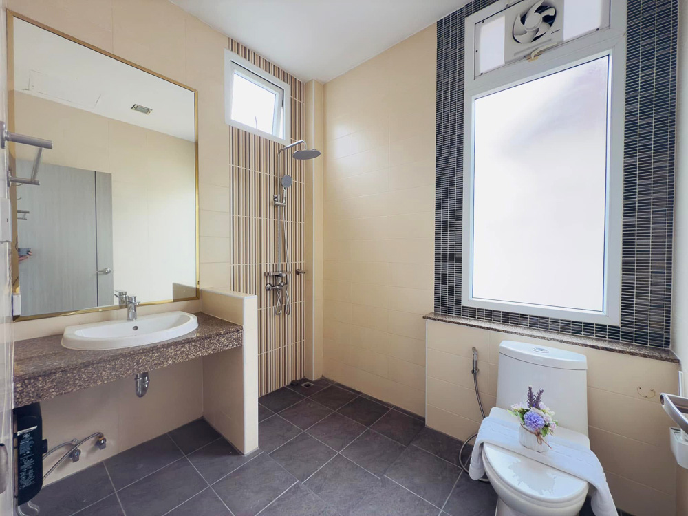 Villa for Sale in Pornprapanimit-3