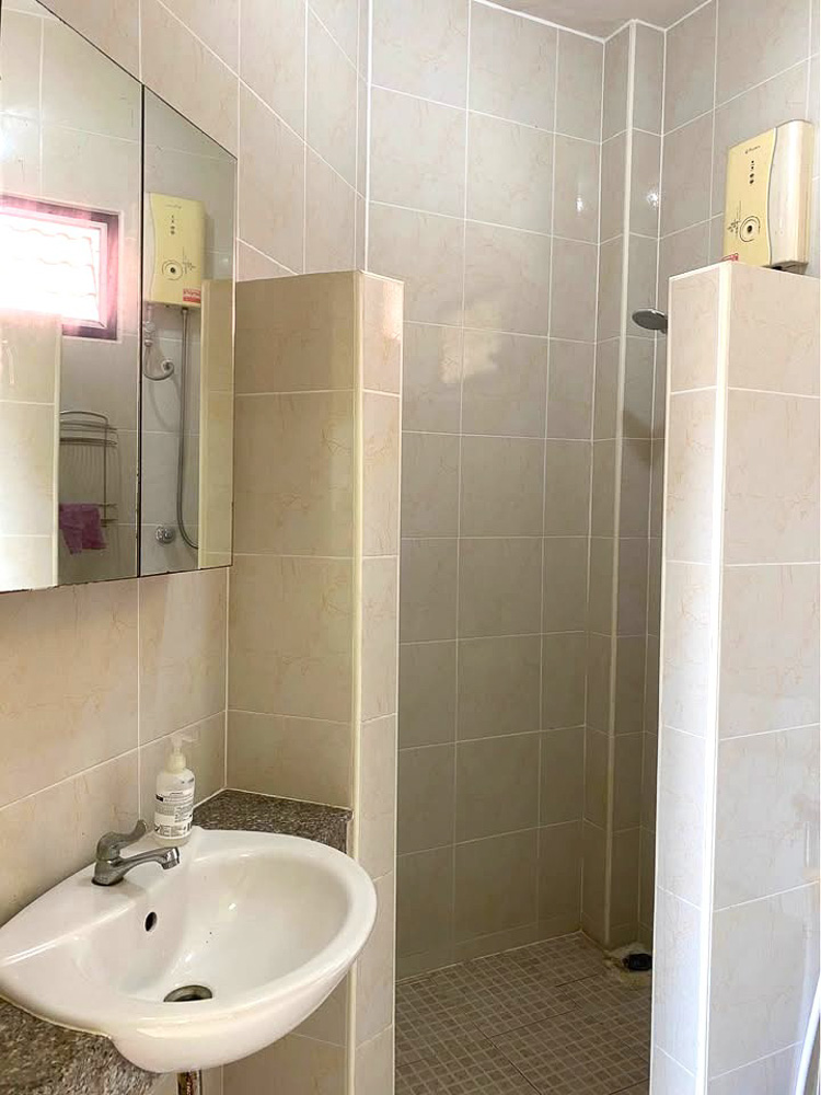 Villa for Sale on Pornprapanimit-1