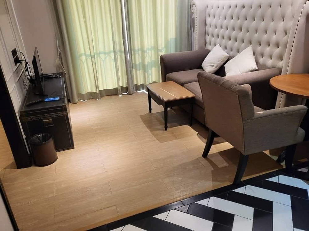 Condo for Rent at Venetian Signature-3