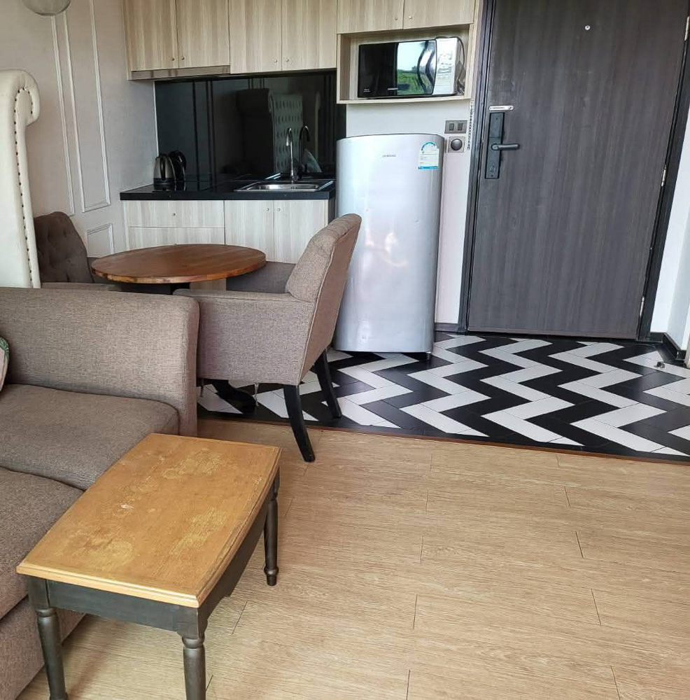 Condo for Rent at Venetian Signature-4