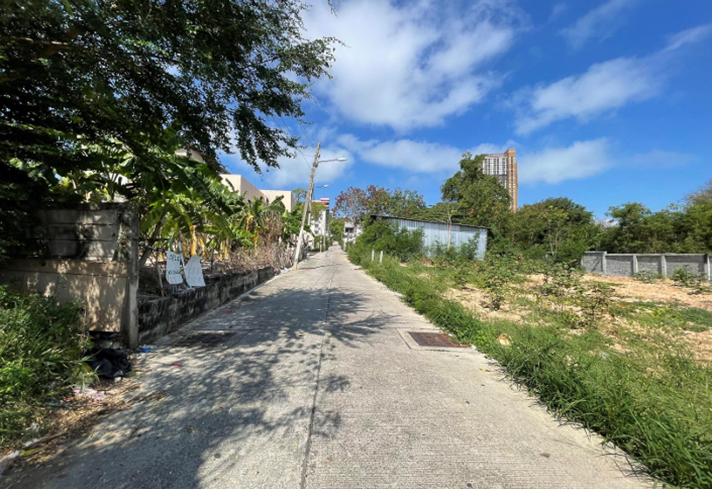 Land Plot for Sale in Thappraya, Pattaya-7