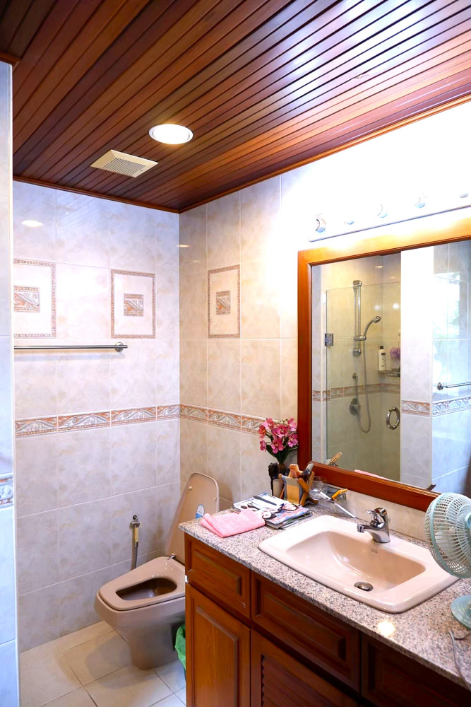 Villa for Sale in Chak Ngaew-1