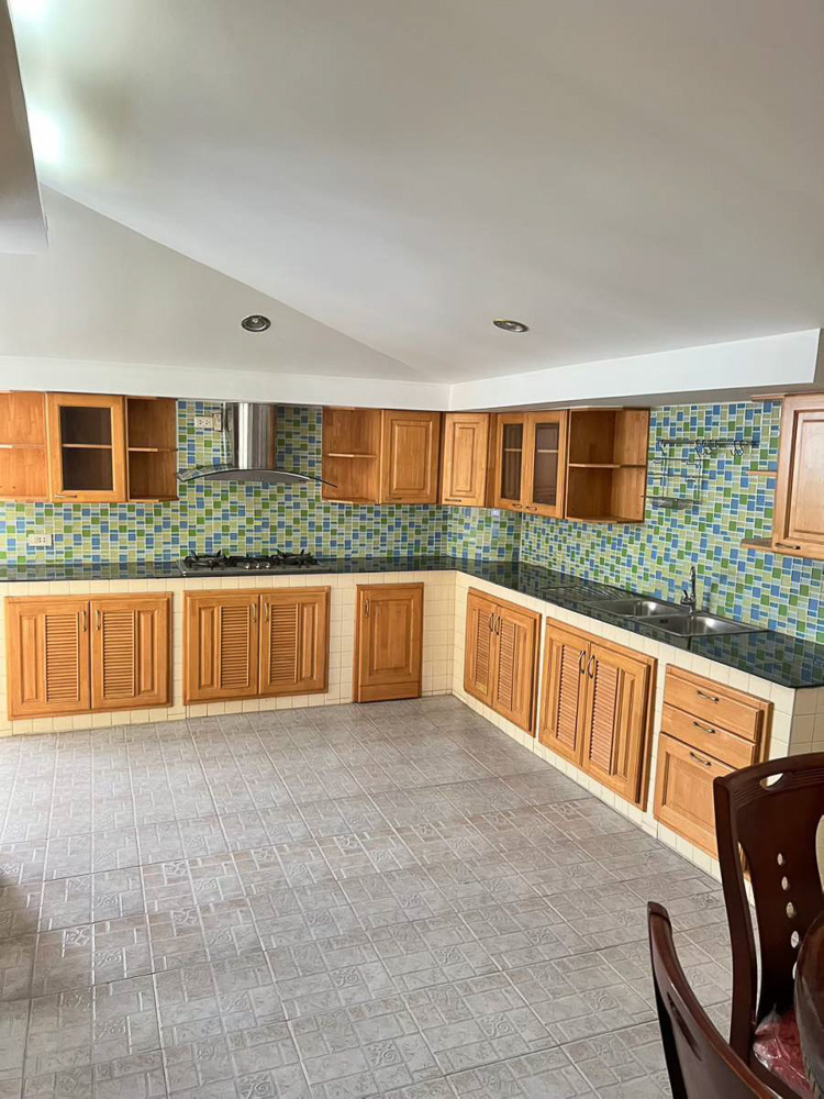 Villa for Sale in Nong Pla Lai, Pattaya-15